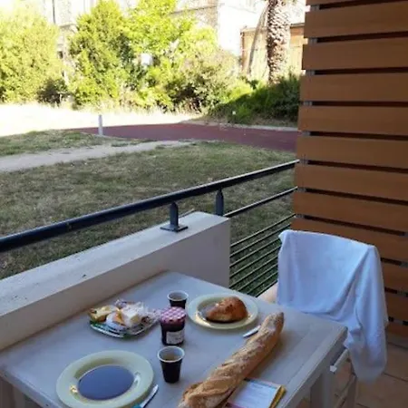 Entier 1 / 2 Pers Daire Béziers